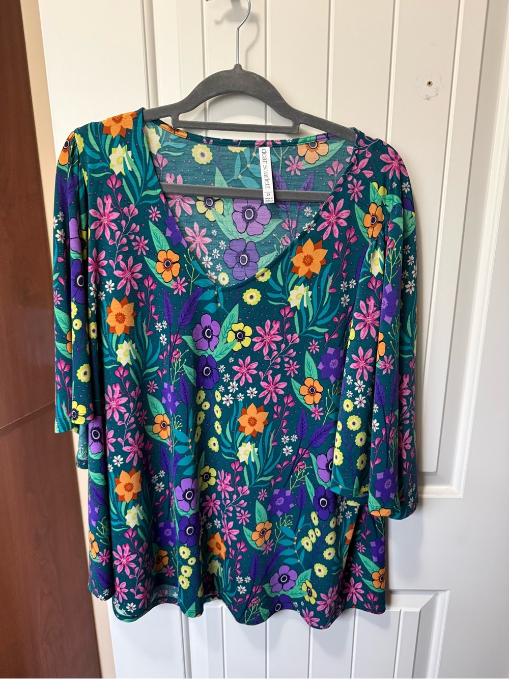 Floral V-Neck Tunic Top in Teal